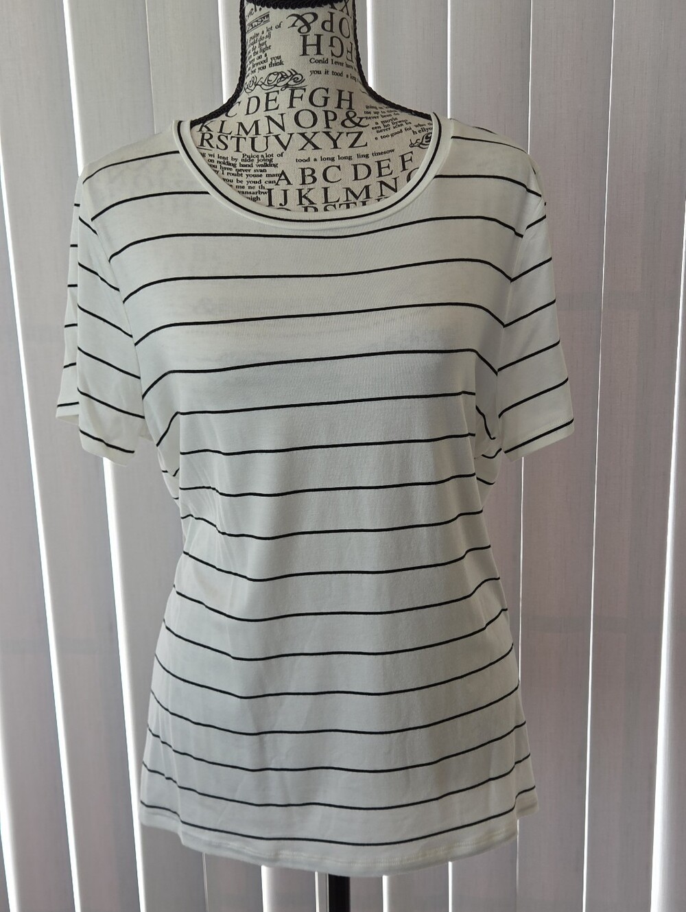 GREEN ENVELOPE Striped Crewneck Short-Sleeve Top - White with Black Stripes